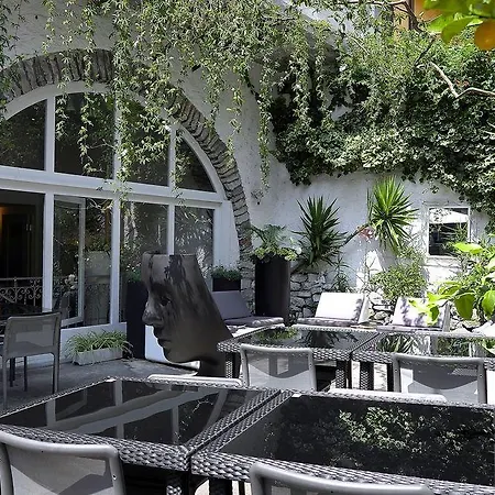Caffe Dell'arte Boutique