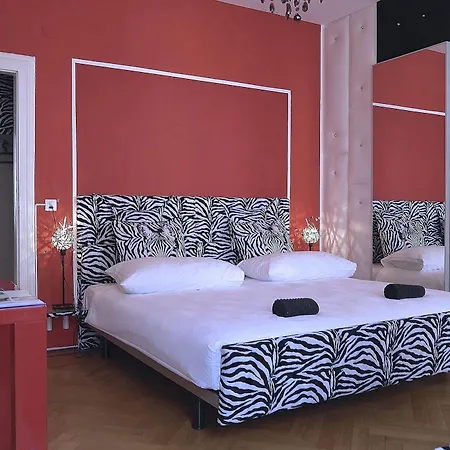 Caffe Dell'arte Boutique Отель 3*